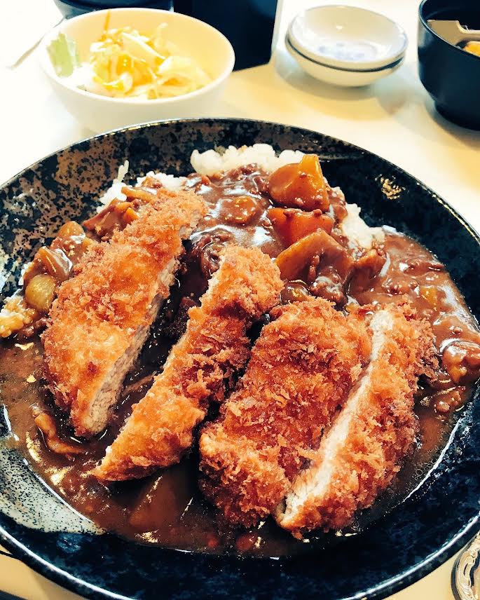 てっ平のロースかつカレー