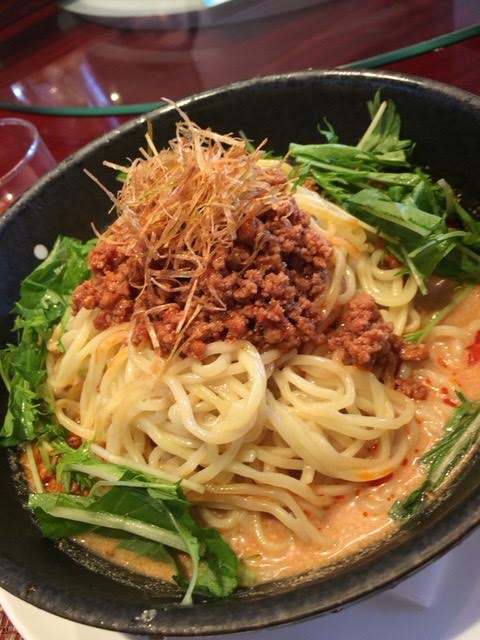 頤和園 博多駅前店の冷やし担々麺