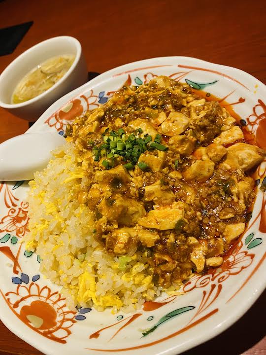 頤和園 博多駅前店の麻婆炒飯